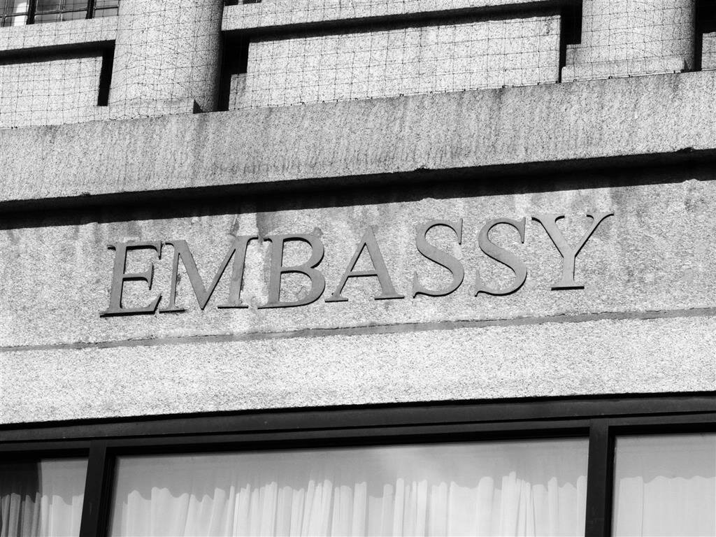 Les ambassades sont désormais soumises à la loi sur les conventions collectives de travail et les commissions paritaires
